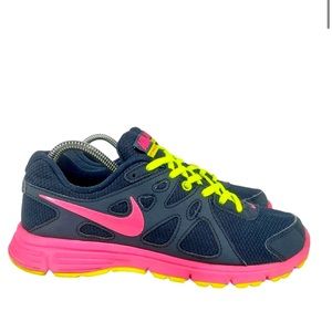 Nike Womens Revolution 2 Athletic Shoes Size 8